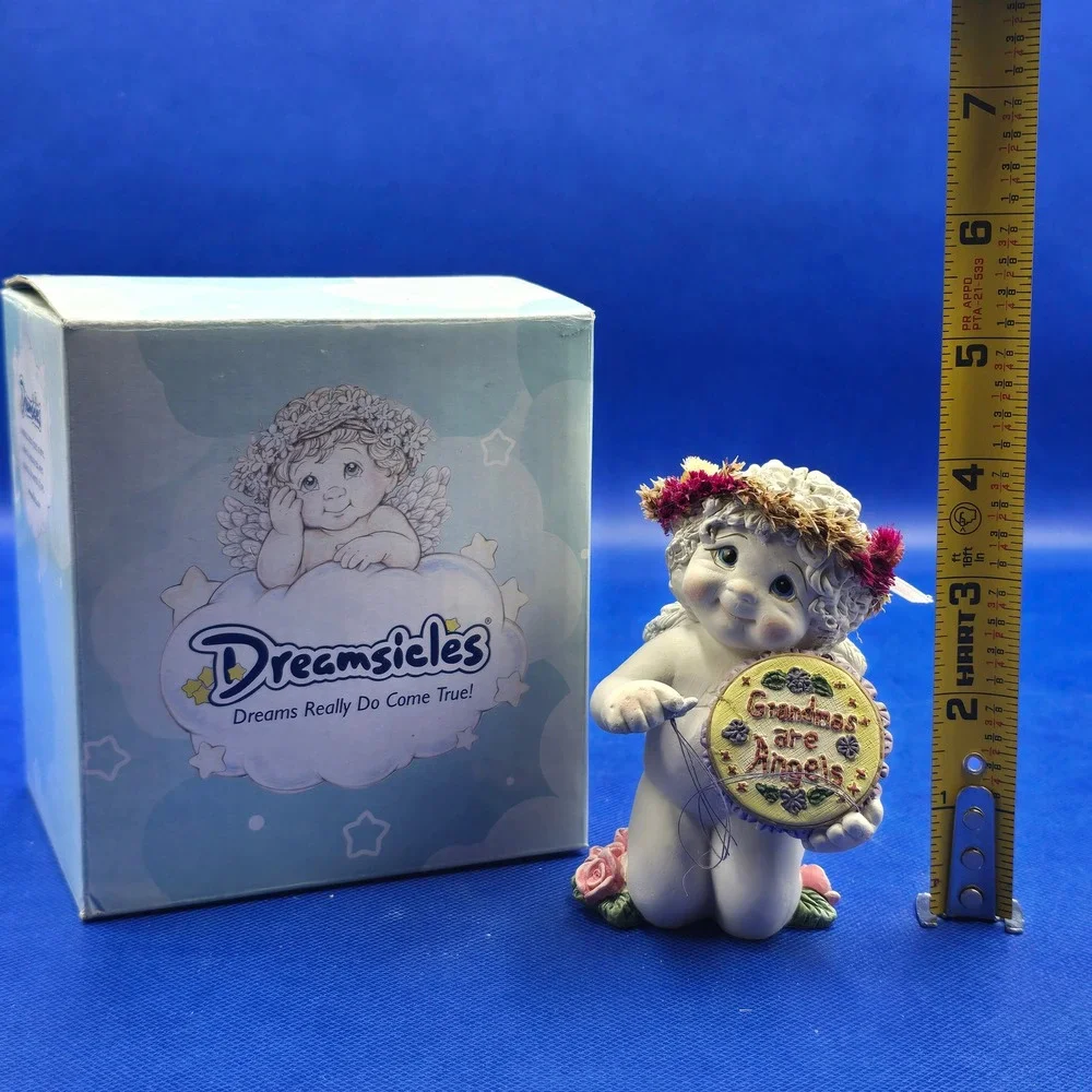 Dreamsicles Grandmas Are Angels Figurine Kristin 20114 Willitts Designs